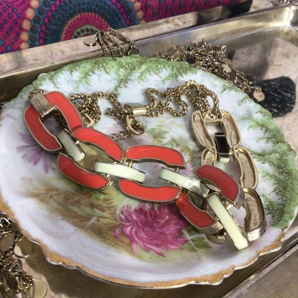 NWT Orange & Cream Necklace Chunky Chain & Interlinked Accents - Picture 10 of 15